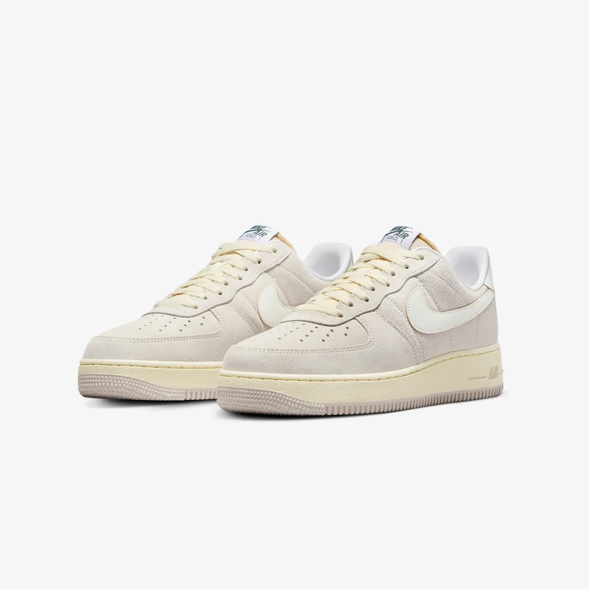 AIR FORCE 1 '07 'LT OREWOOD BRN/SAIL-COCONUT MILK'