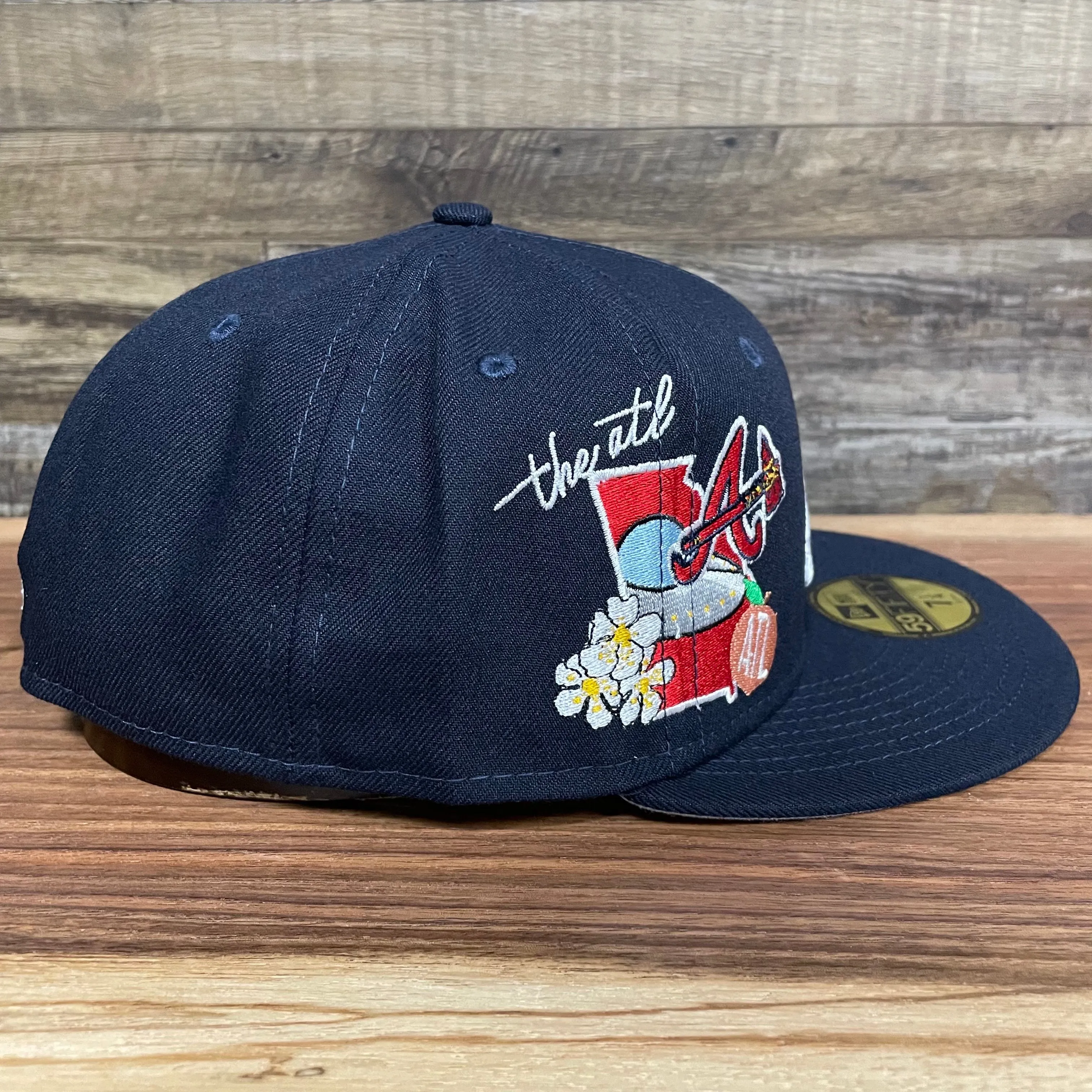 Atlanta Braves City Cluster Side Patch Gray Bottom Navy 59Fifty Fitted Cap