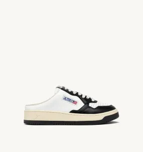 AUTRY NEW ARRIVALS MAN MAN  MEDALIST MULE SNEAKERS IN WHITE AND BLACK LEATHER