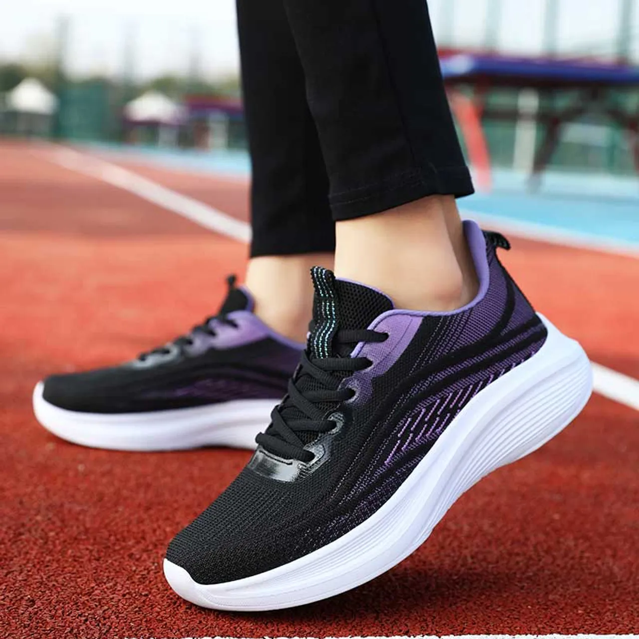 Black flyknit stripe texture pattern casual shoe sneaker