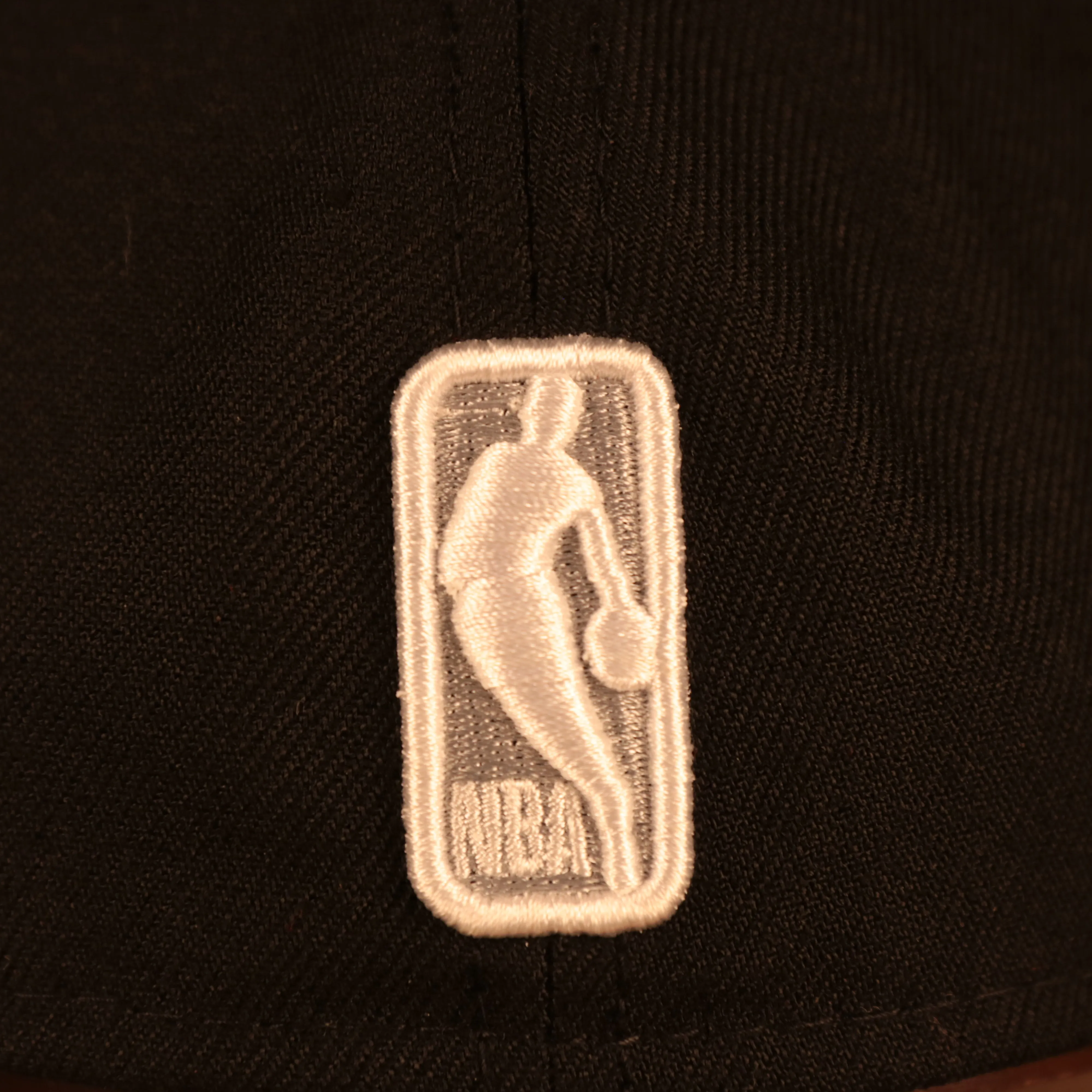 Brooklyn Nets City Cluster Side Patch Gray Bottom Black 59Fifty Fitted Cap