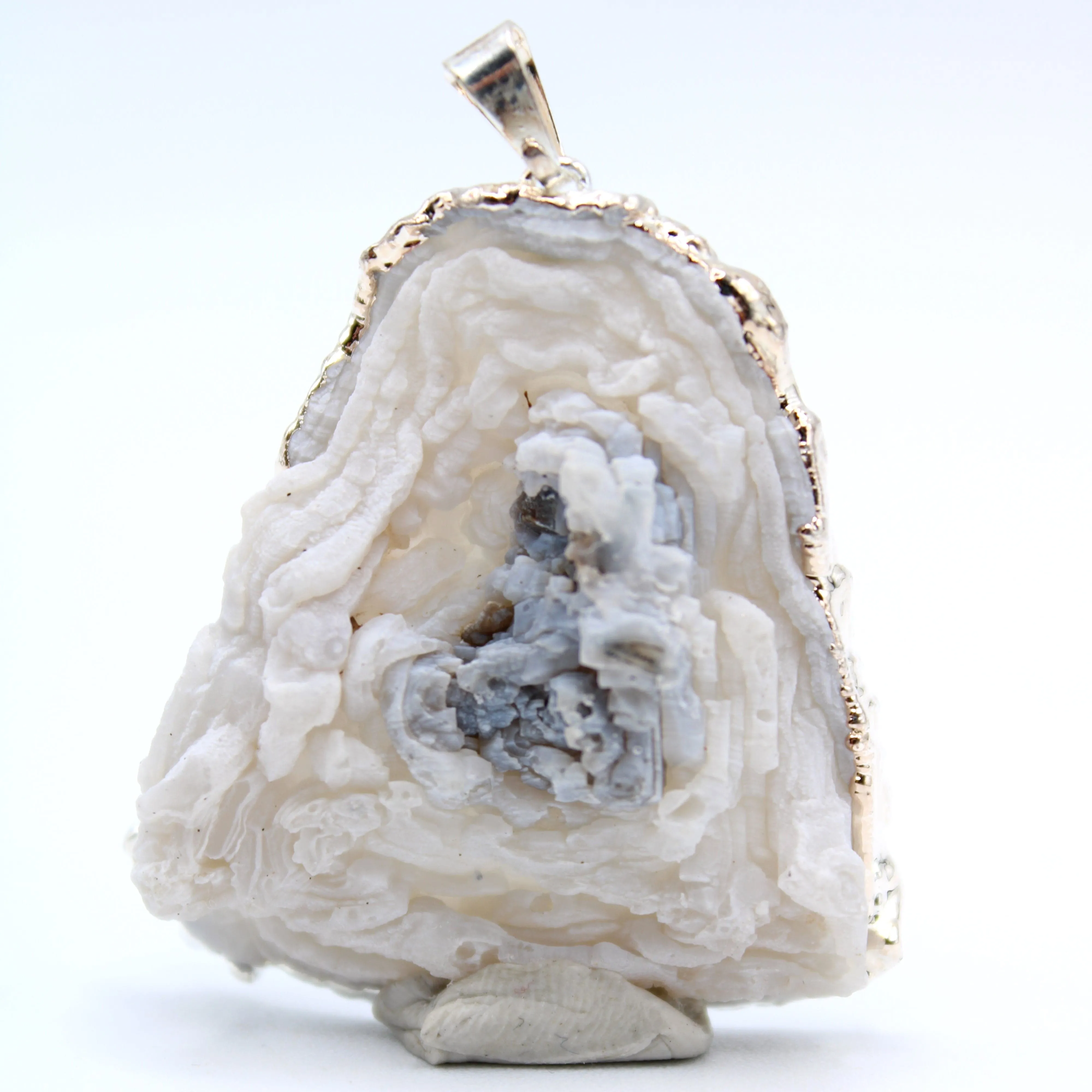 Chalcedony Conchive Pendants