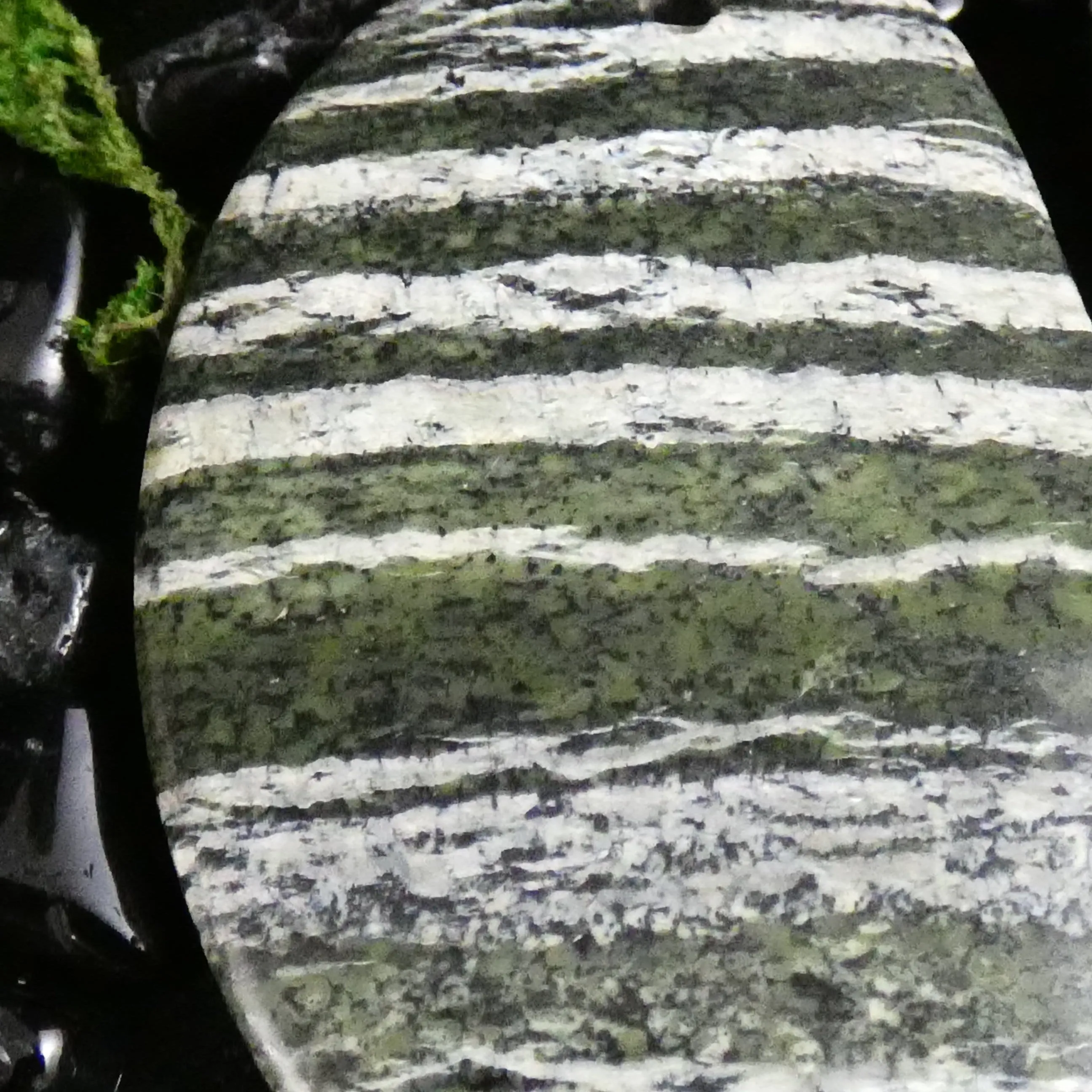 Chrysotile in Serpentine Pendants