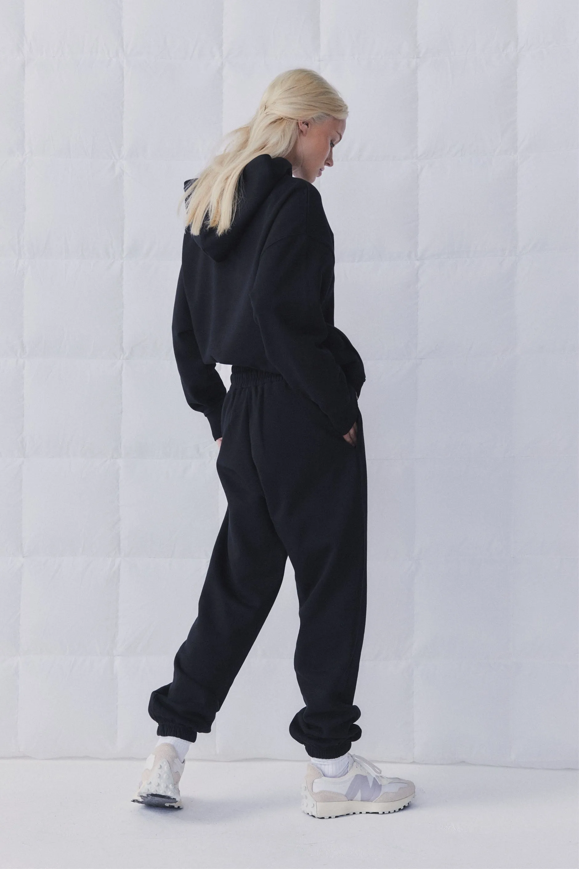 D-Luxe Essential Track Pant