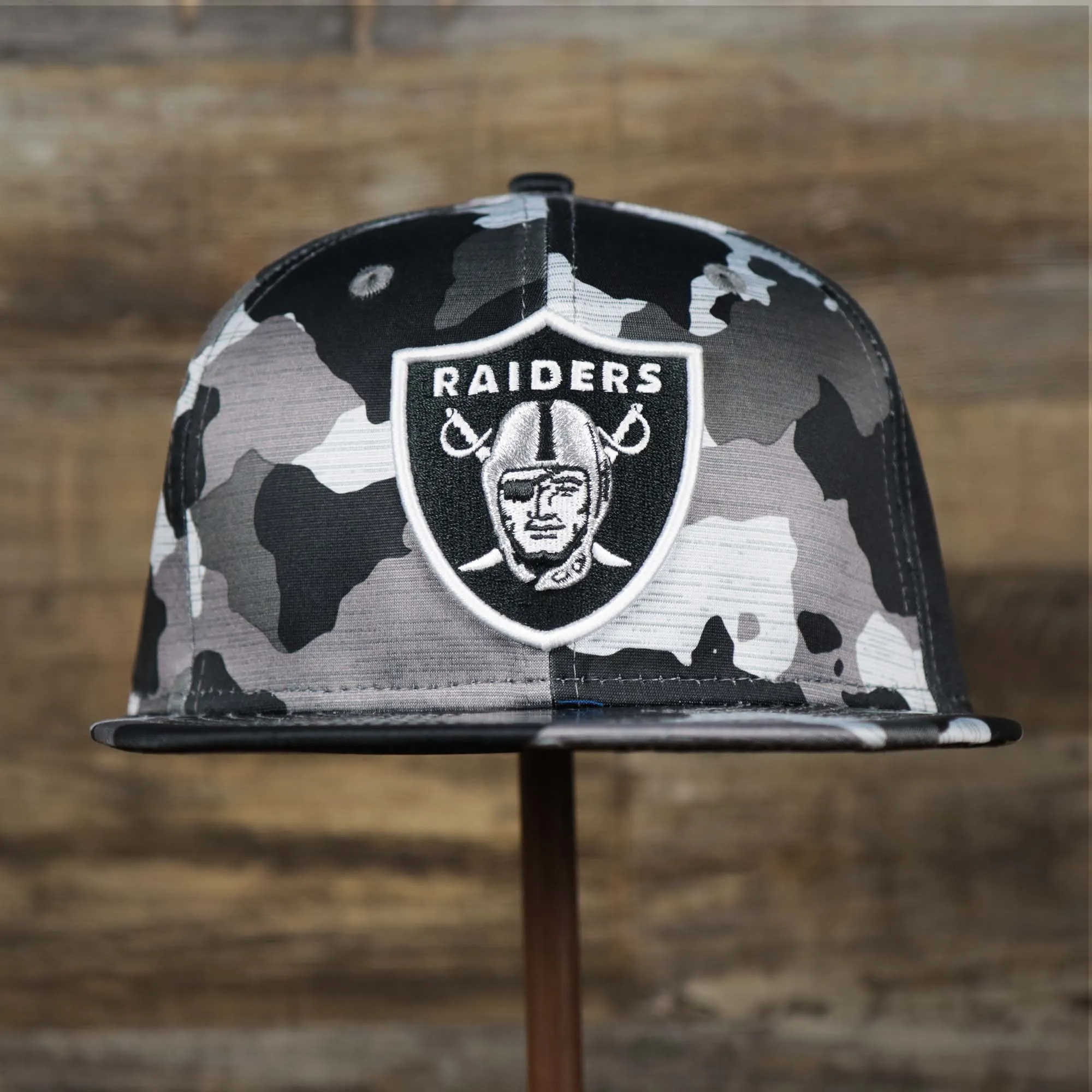 Los Angeles Raiders NFL OnField Summer Training 2022 Camo 9Fifty Snapback | Black Camo 9Fifty