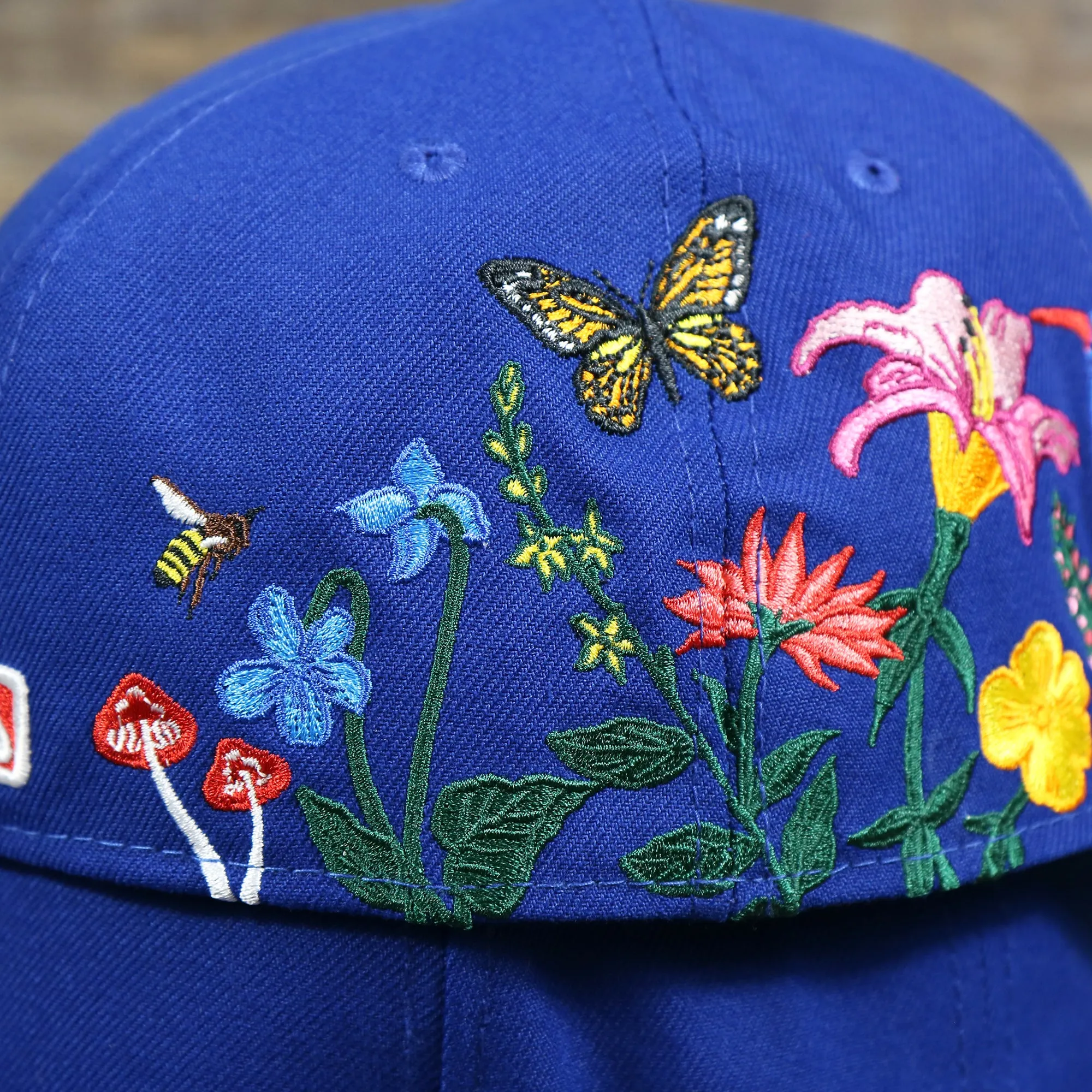 New York Mets Gray Bottom Bloom Spring Embroidery 59Fifty Fitted Cap | Royal Blue 59Fifty Cap