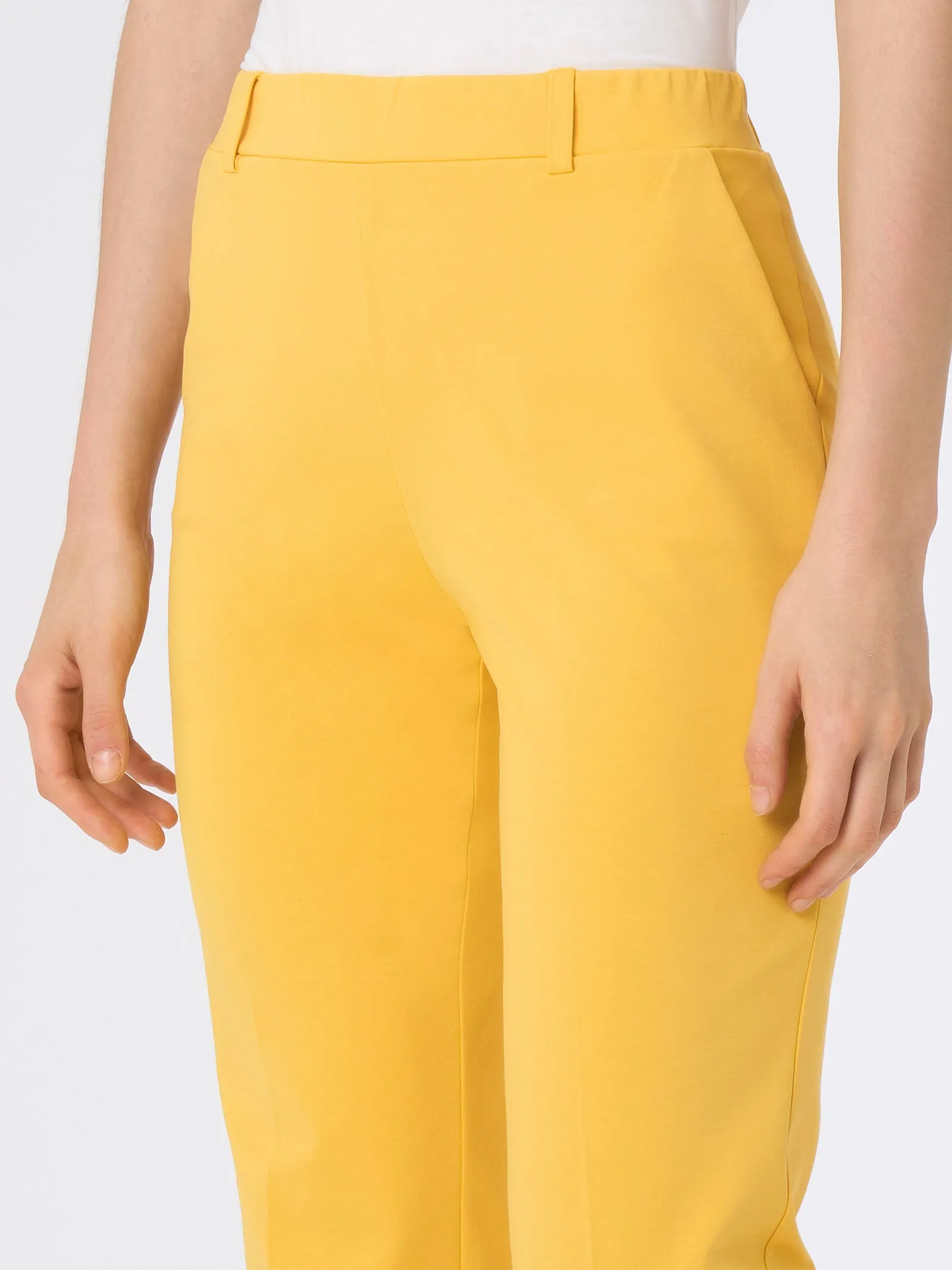 Pantalone dritto con tasche in Compact Light - Mimosa