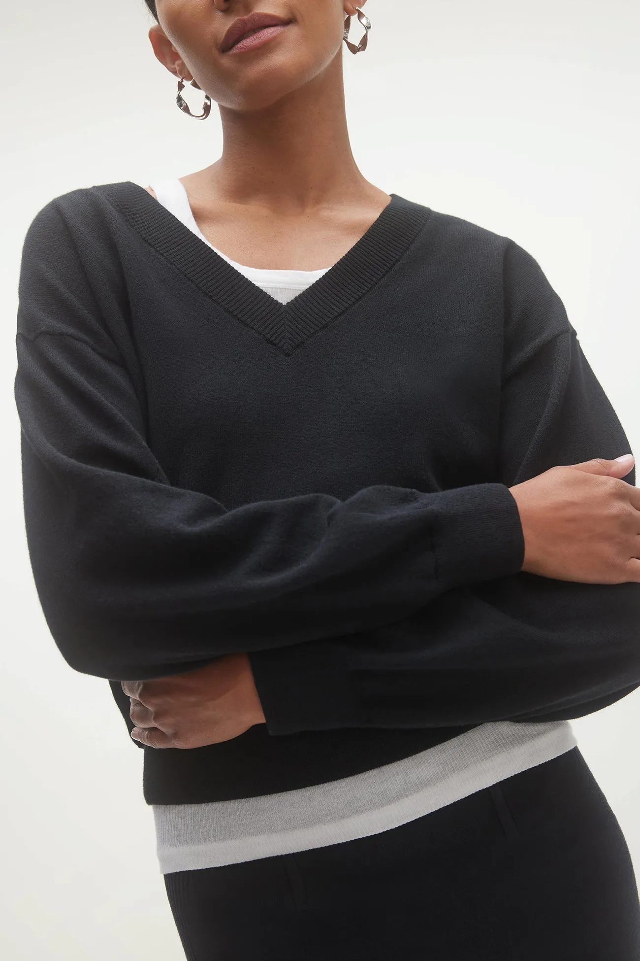 SABRINA V-NECK SWEATER