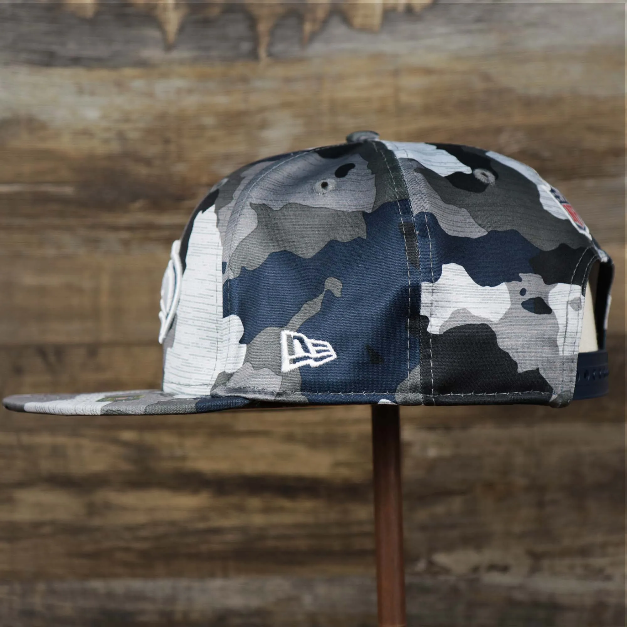 Seattle Seahawks NFL OnField Summer Training 2022 Camo 9Fifty Snapback | Navy Blue Camo 9Fifty