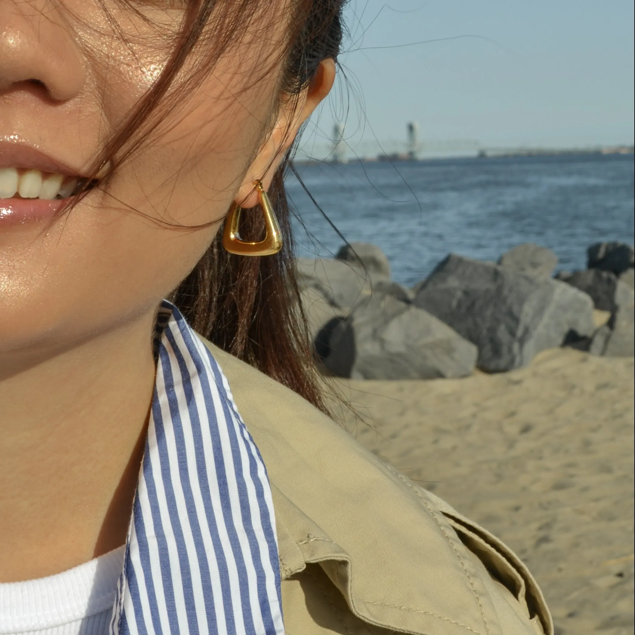 TRAPEZOID EARRINGS