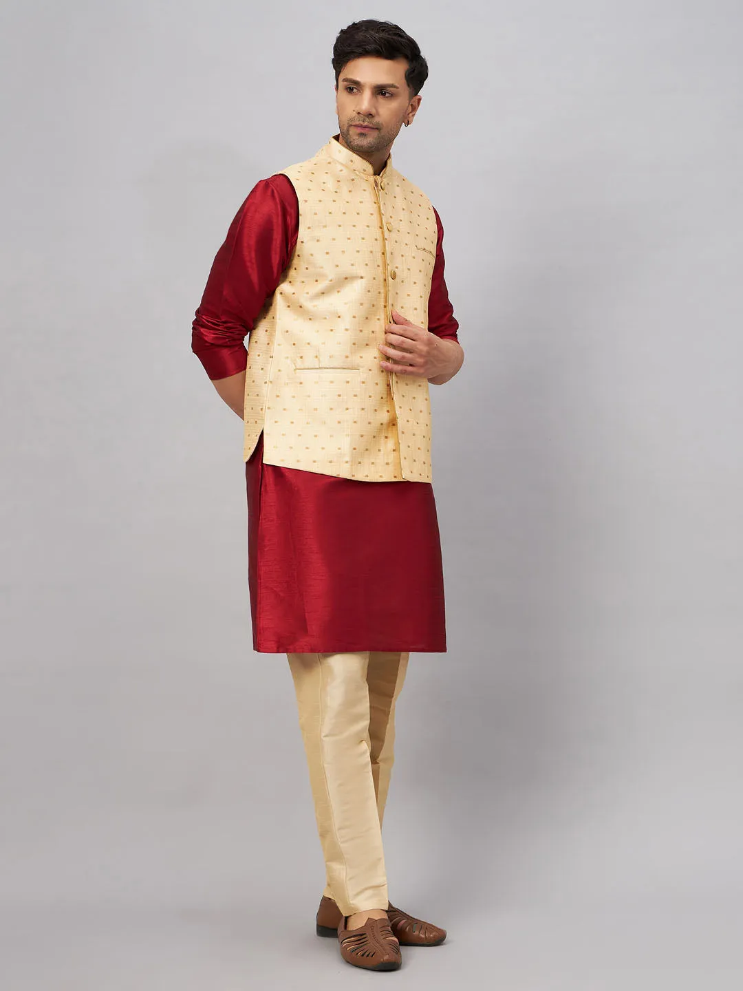 VASTRAMAY Men's Gold Zari Weaved Jacket With Kurta Pant Set