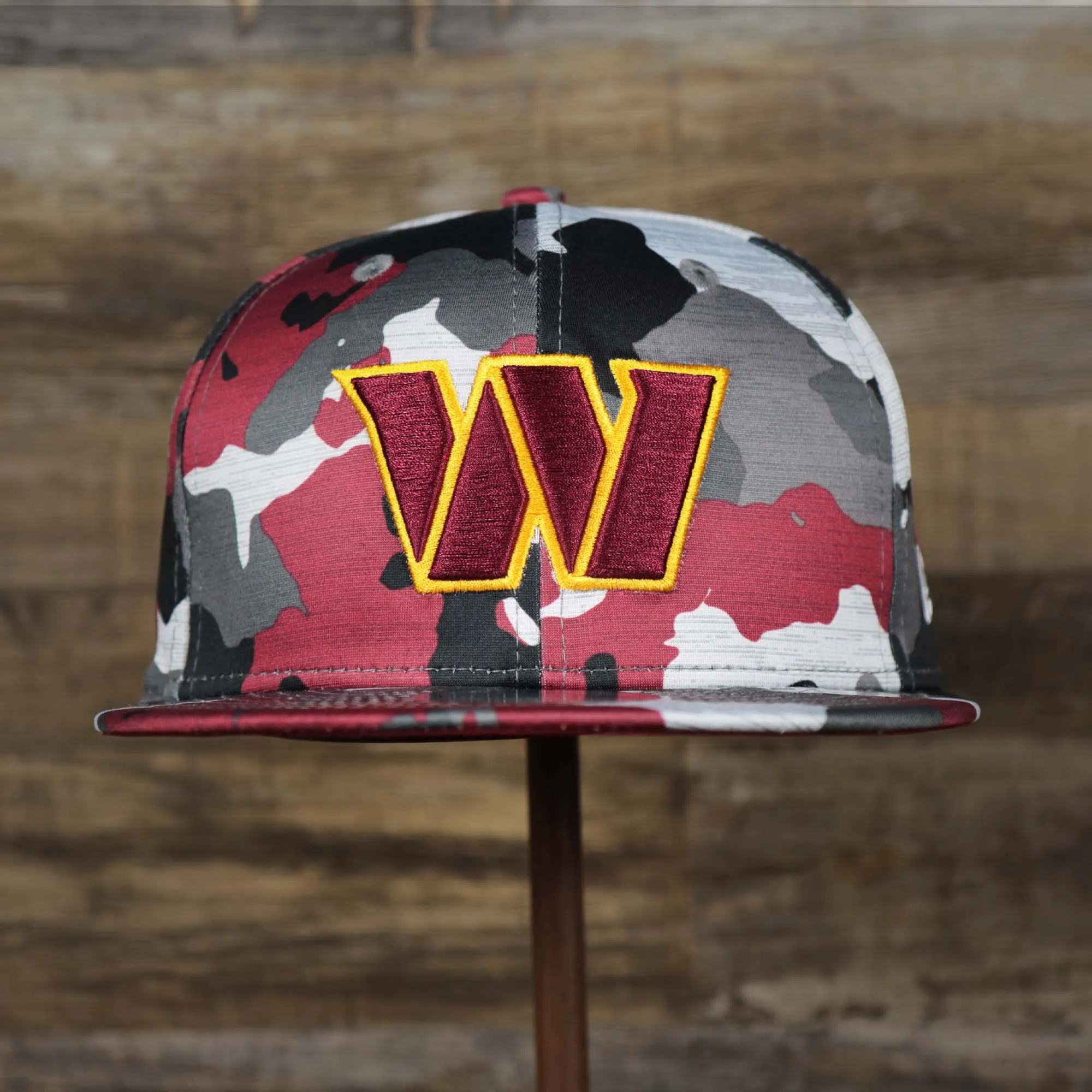 Washington Commanders NFL OnField Summer Training 2022 Camo 9Fifty Snapback | Burgundy Camo 9Fifty