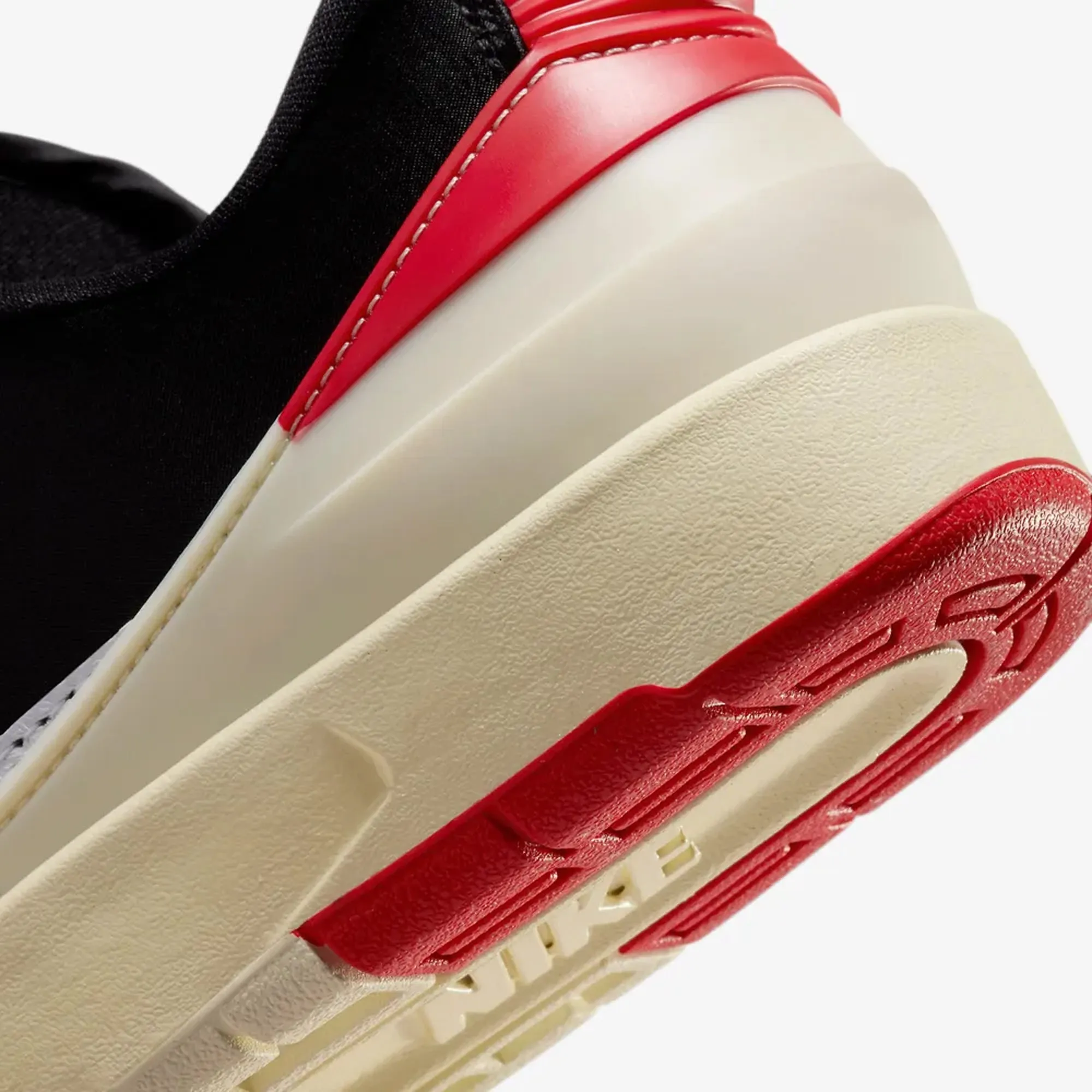 WMN'S AIR JORDAN 2 RETRO LOW 'WHITE/UNIVERSITY RED-BLACK-COCONUT MILK'