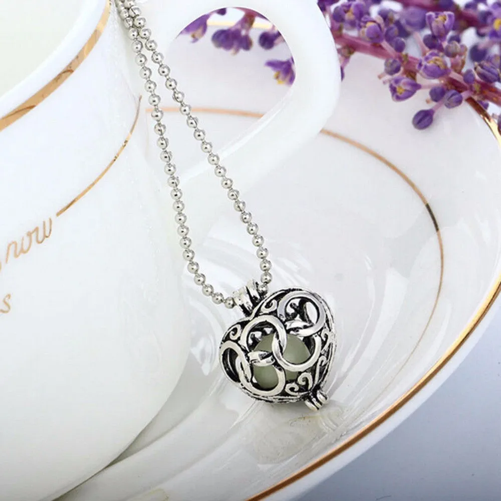 Women Chocker Pendants Necklace Glow In The Dark Locket Hollow Glowing Five Circles Shape Stone Pendant SM6