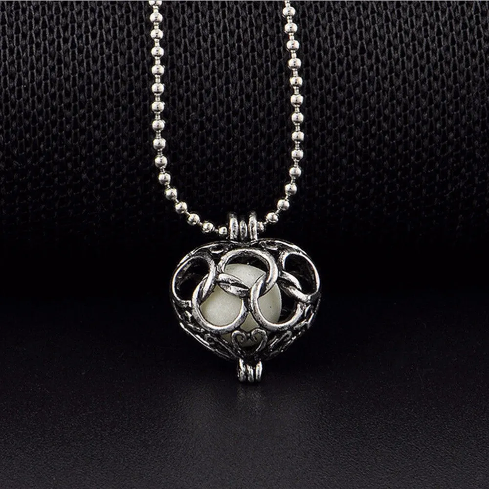 Women Chocker Pendants Necklace Glow In The Dark Locket Hollow Glowing Five Circles Shape Stone Pendant SM6