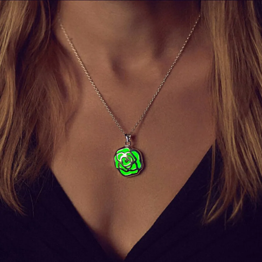 Women Chocker Pendants Necklace Glow In The Dark Locket Hollow Glowing Rose Shape Stone Pendant SM6